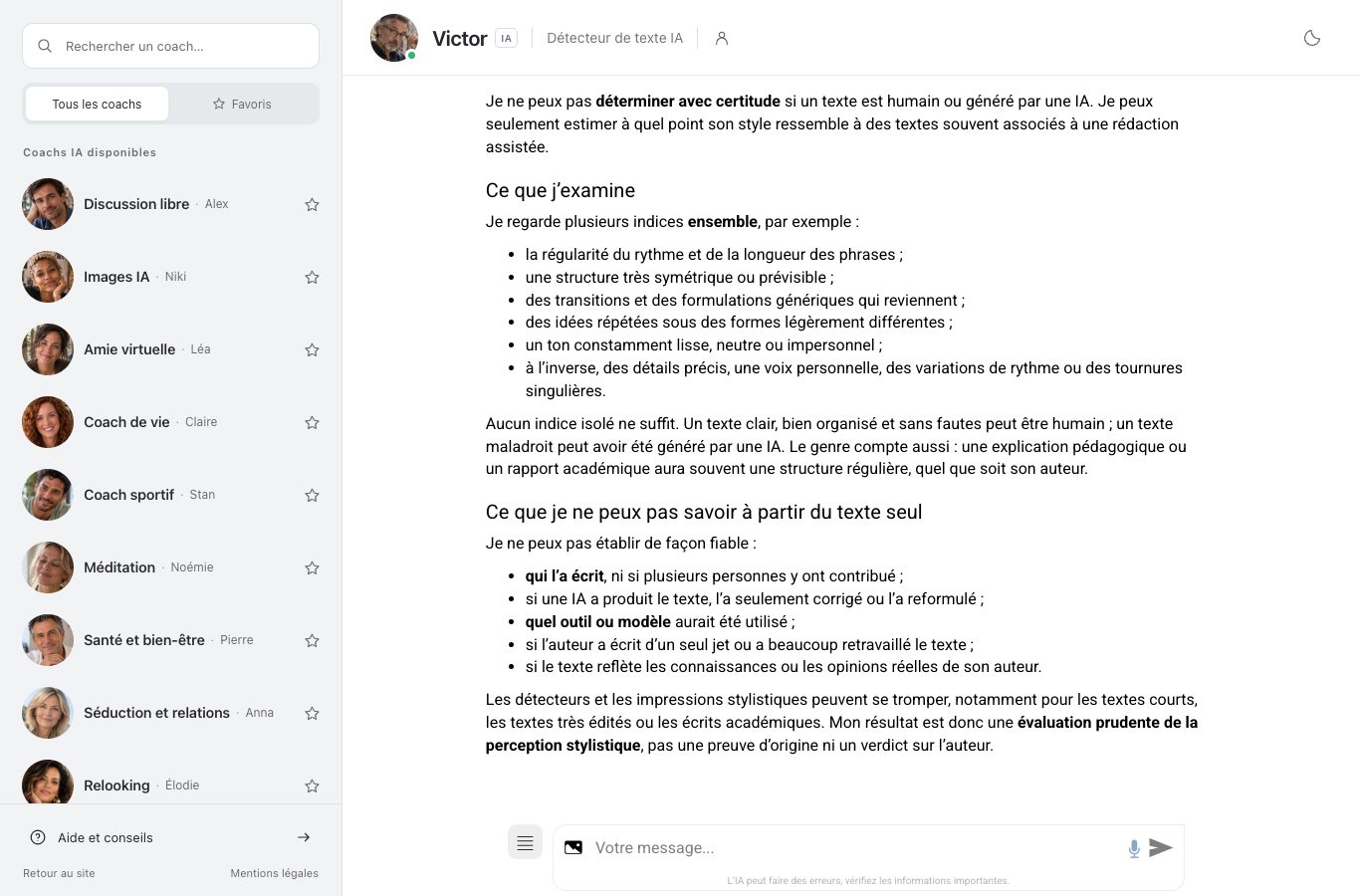 La fenêtre de discussion avec Victor sur nation.fr, montrant sa réponse détaillée sur les indices qu'il examine dans un texte et sur ce qu'il ne peut pas savoir à partir du texte seul