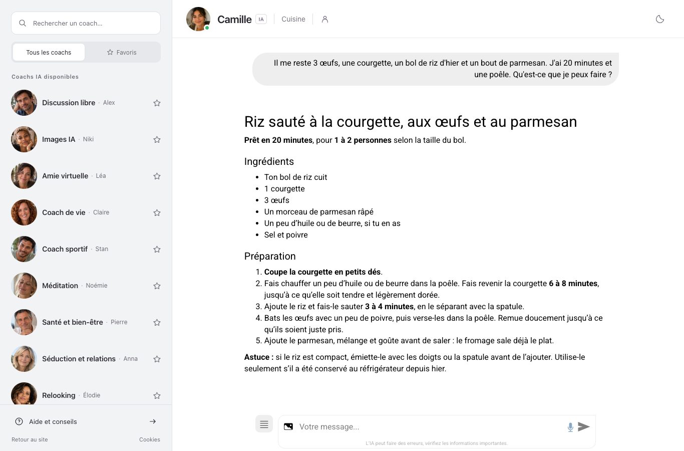 Capture du chat de Nation : le message du lecteur qui liste trois œufs, une courgette, le riz de la veille et un morceau de parmesan, et la réponse de Camille avec le nom du plat, le temps, les ingrédients et cinq étapes numérotées