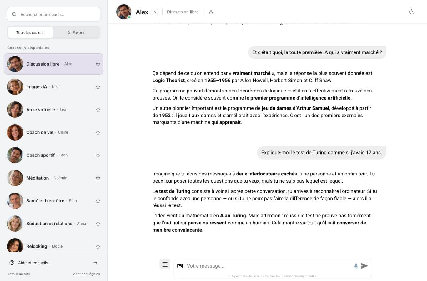 Capture du chat de Nation : la réponse d'Alex sur les premiers programmes, du Logic Theorist au jeu de dames d'Arthur Samuel, puis son explication du test de Turing avec des mots d'enfant